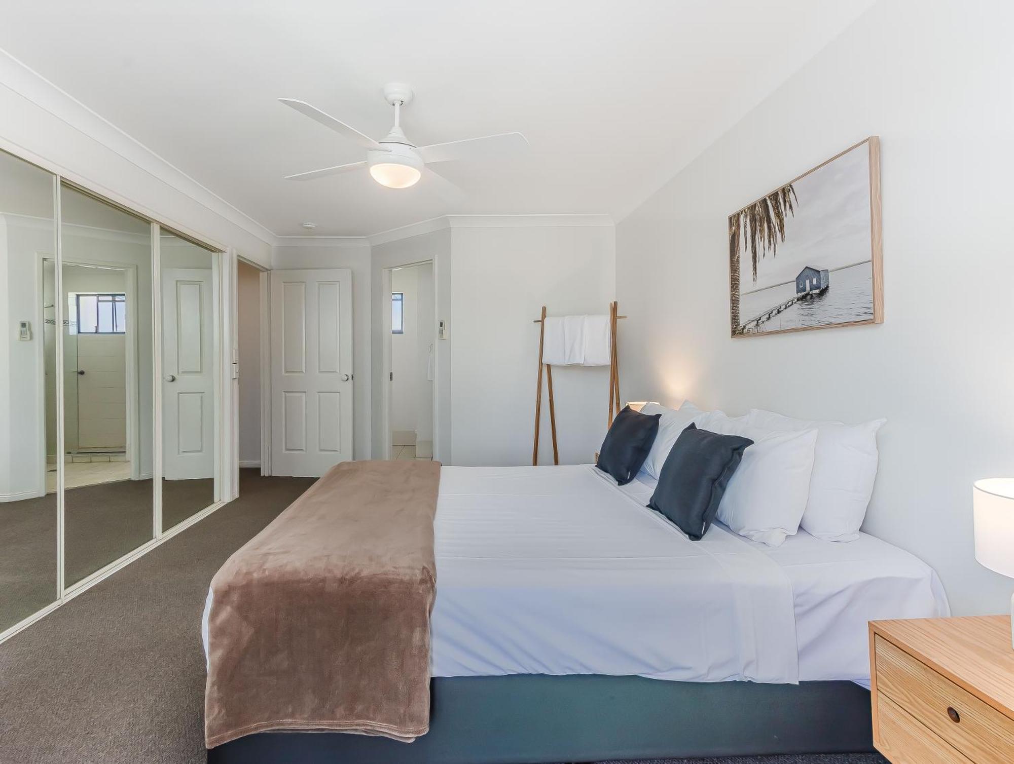 Bella Mare Coolangatta Beachside Apartments Gold Coast Exterior photo
