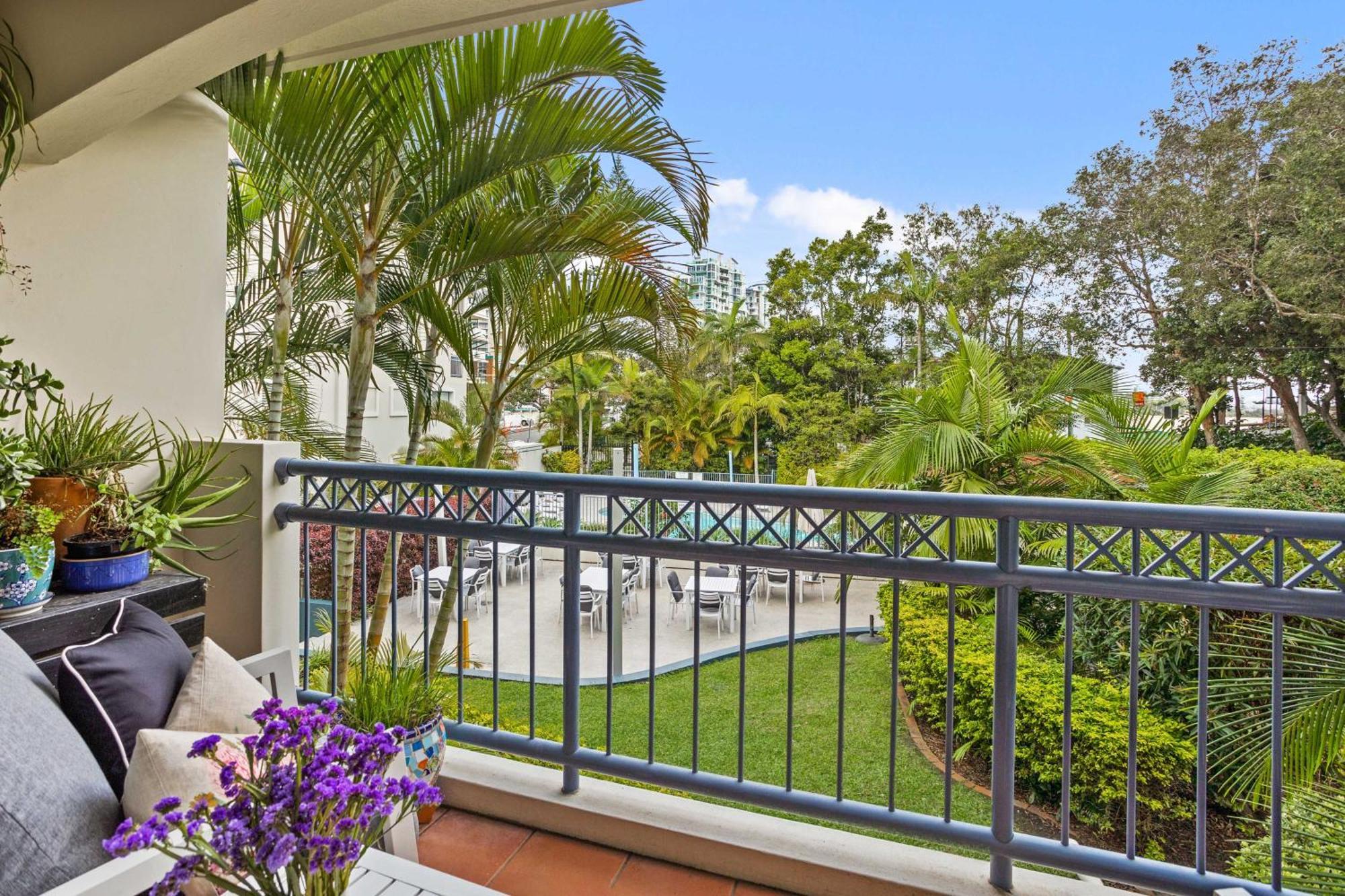 Bella Mare Coolangatta Beachside Apartments Gold Coast Exterior photo